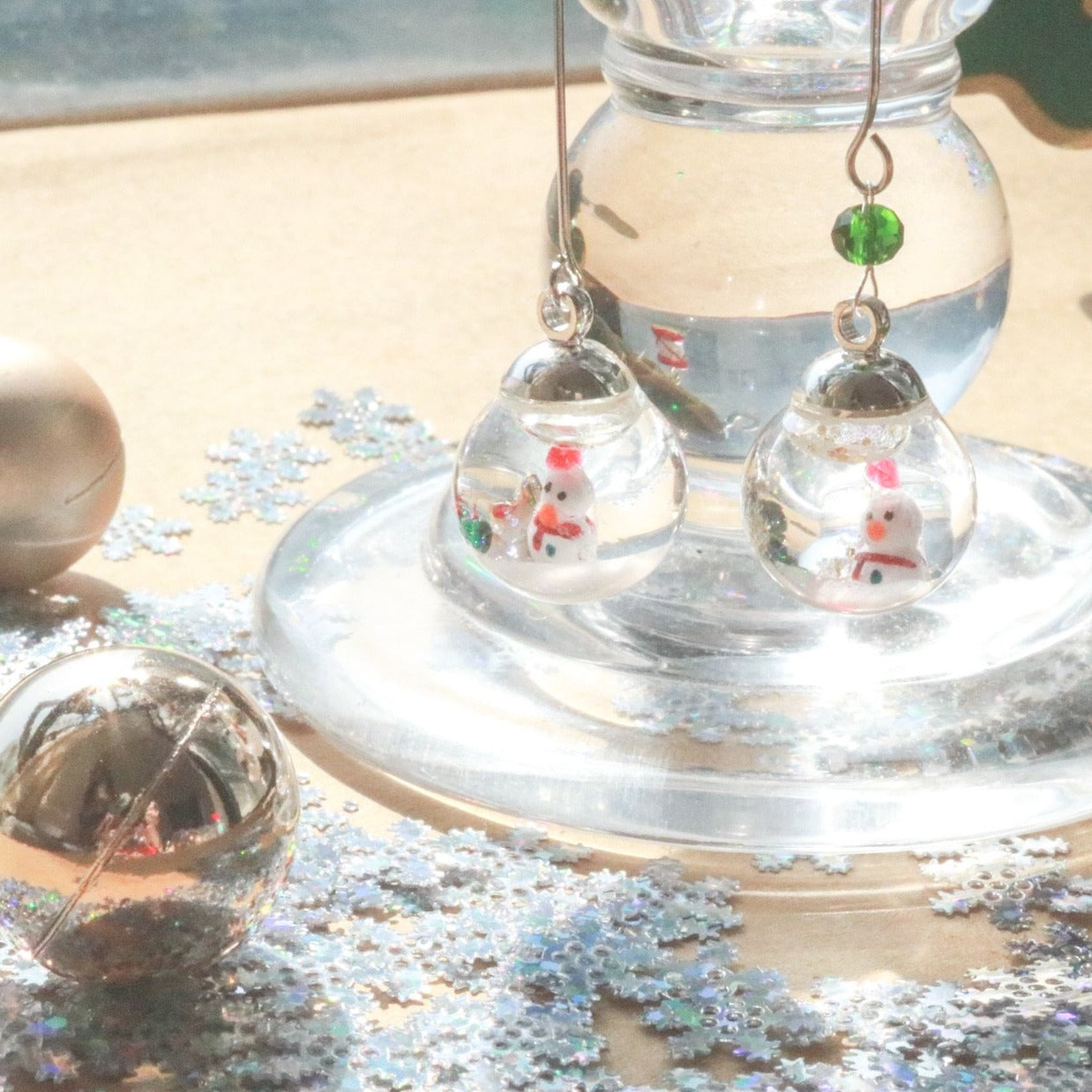 - Crystal Ball For Xmas -