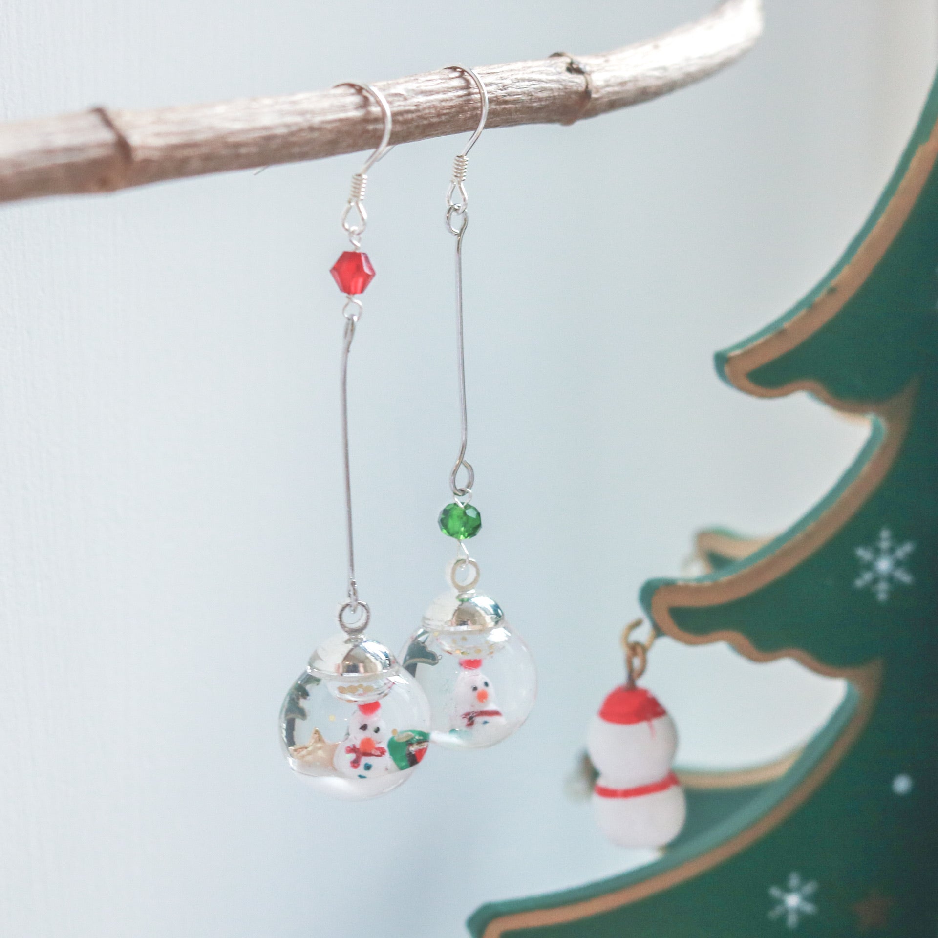 - Crystal Ball For Xmas -