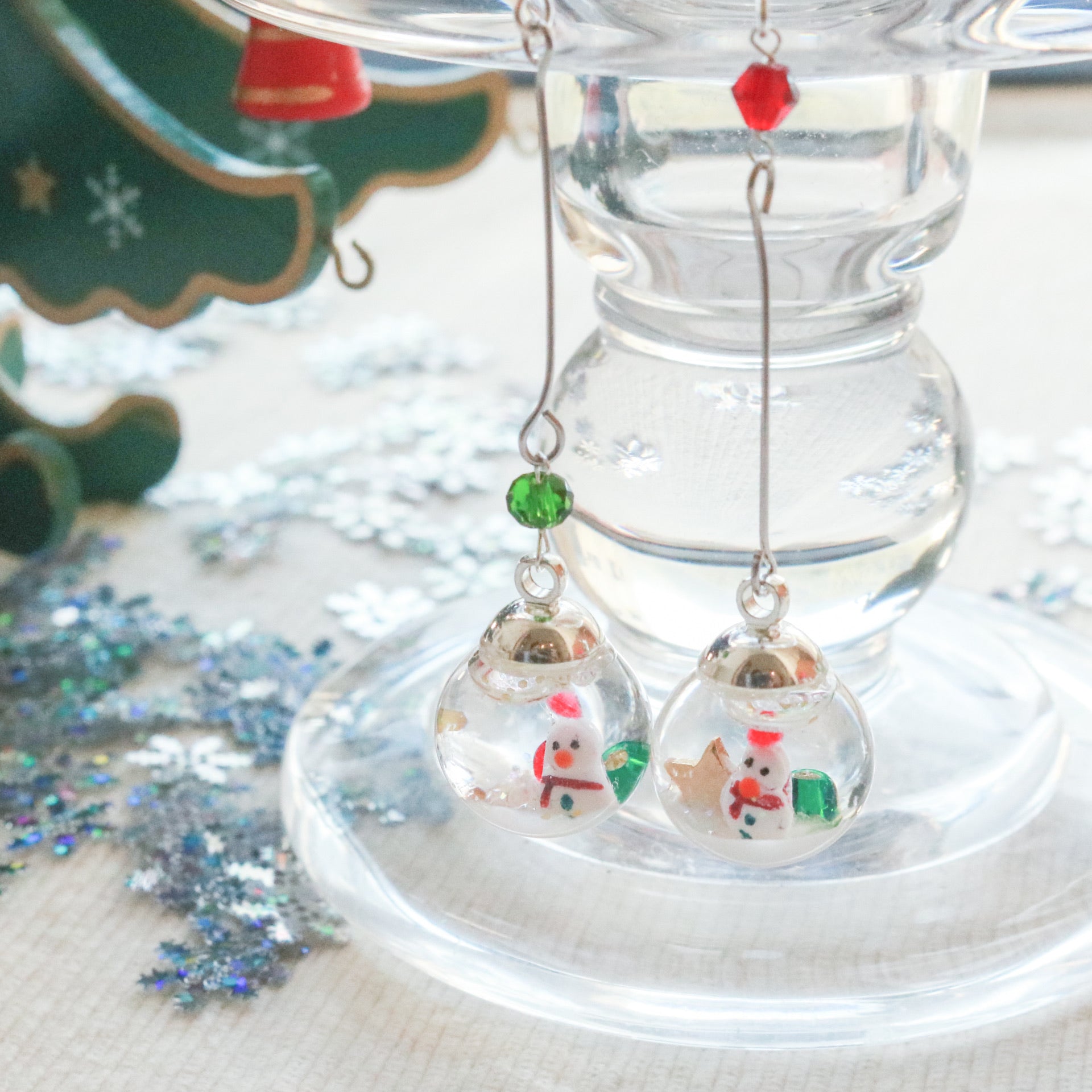 - Crystal Ball For Xmas -