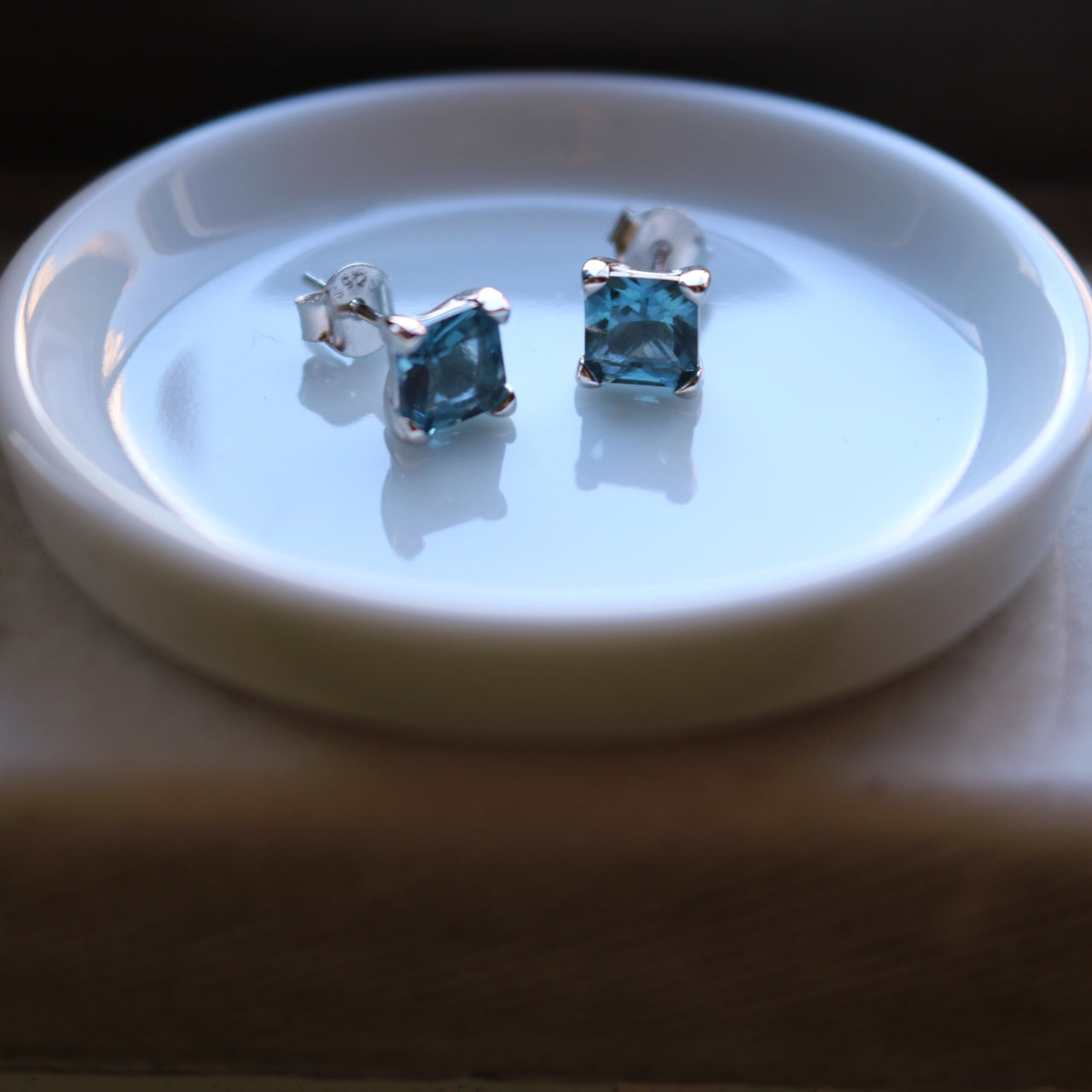 - London Blue  -