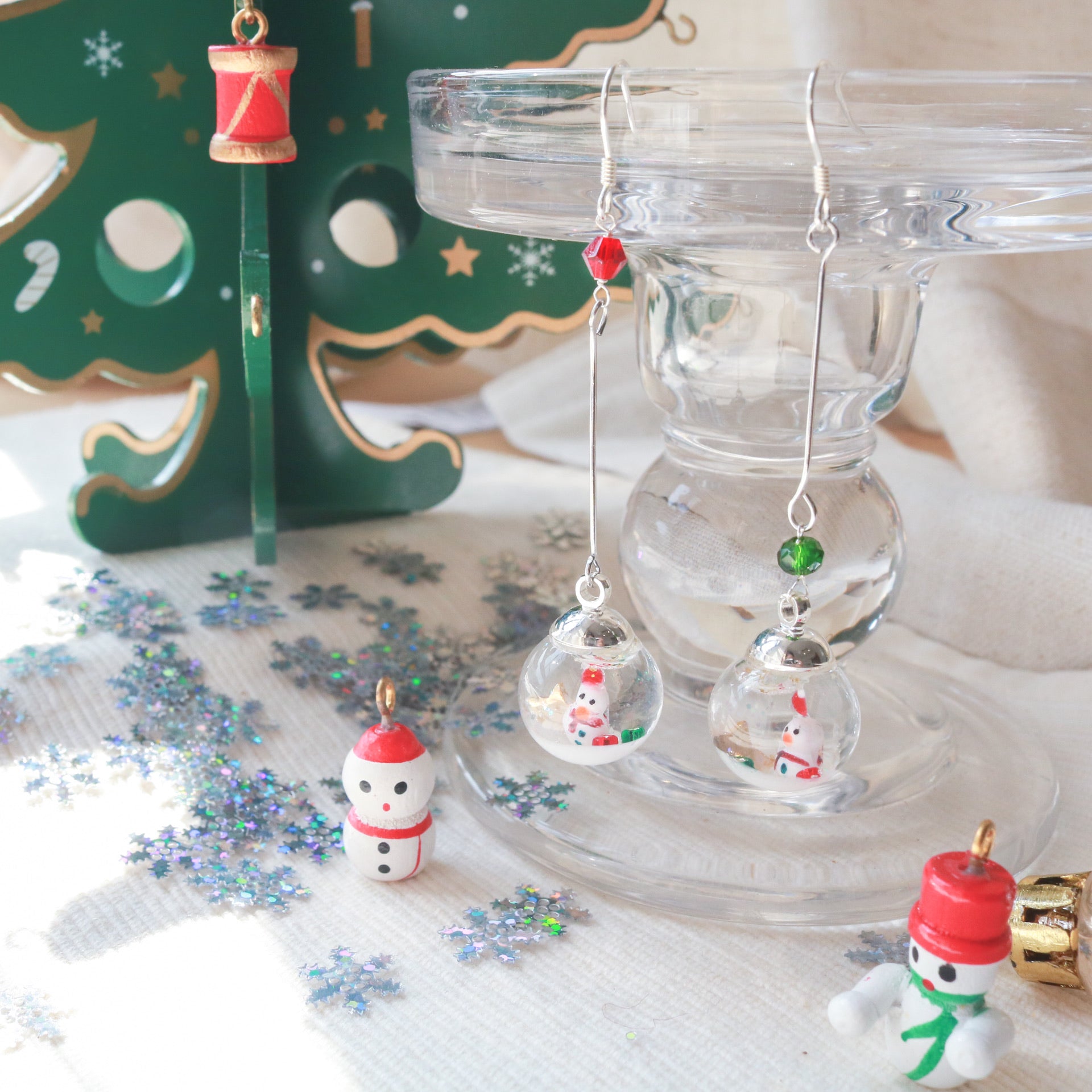 - Crystal Ball For Xmas -